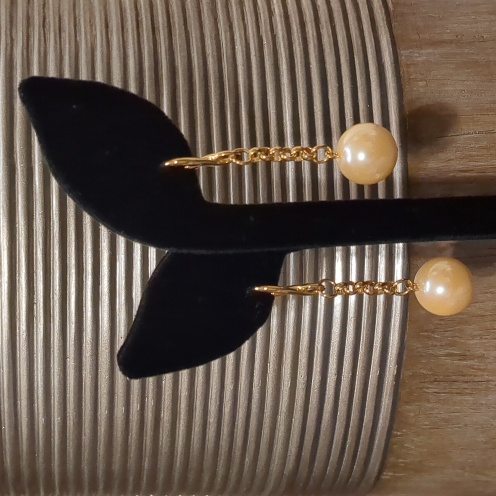 PEARL DROP EARRINGS